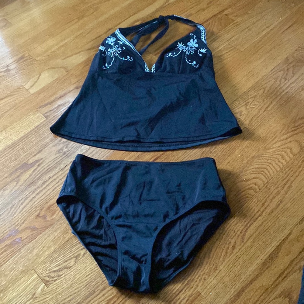 Pretty two-piece bathing suit from St. Tropez, size 16W. Sequins. 1940’s feel.